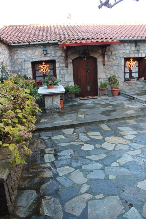 Guesthouse Karahalios Polydrosos Exterior foto